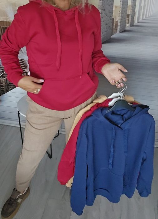 Bluza kangurka basic ocieplana Kolory