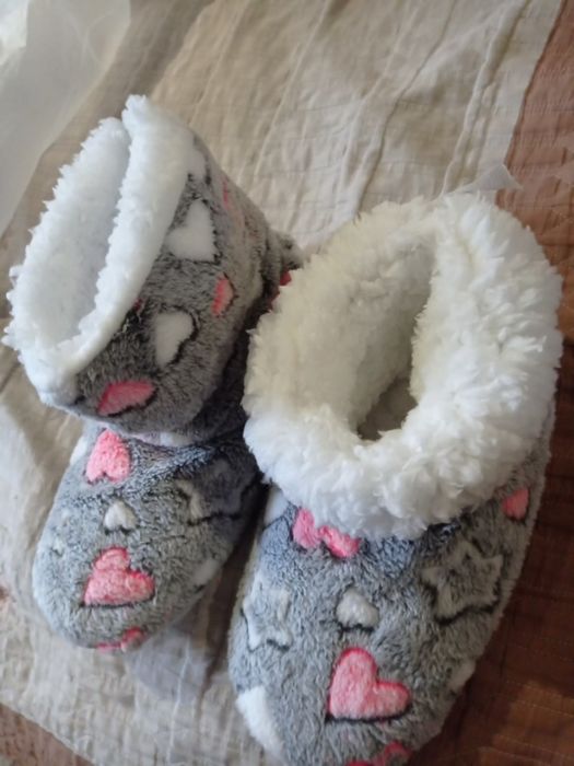 Угі чобітки кімнатні,тапочки