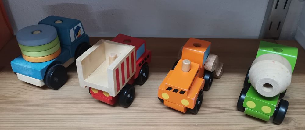 Brinquedos em madeira