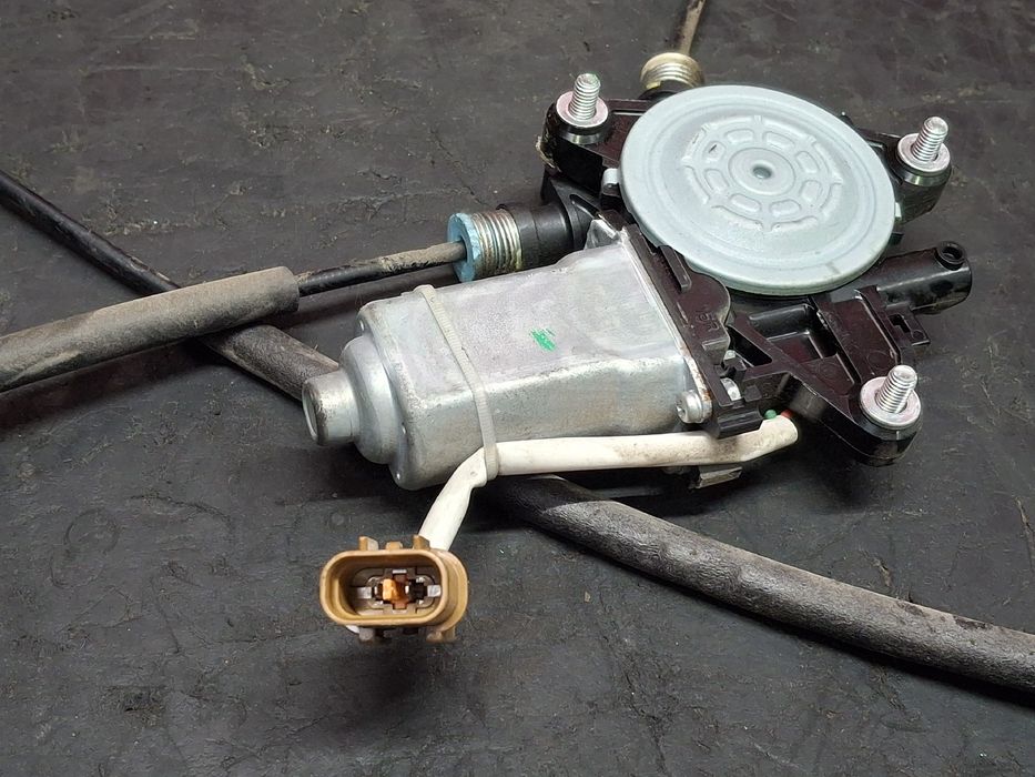 Elevador vidros frente direito MITSUBISHI Canter (FB7, FB8, FE7, FE8)