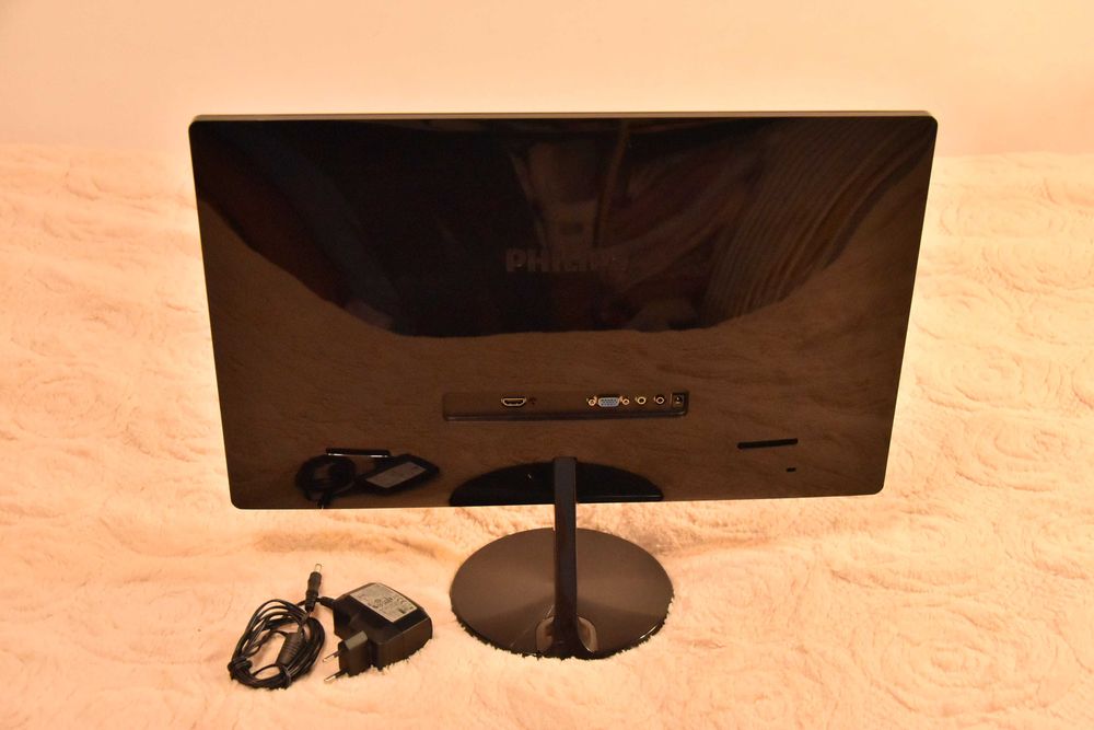 Monitor Philips 227E4Q 22" HDMI VGA FULL HD 227E4QHQD/00
