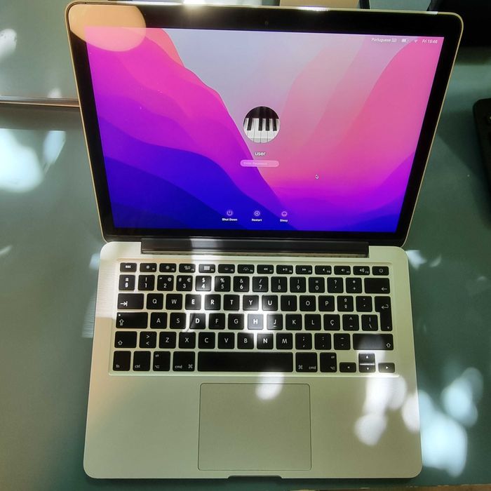 Macbook Pro 13 (2015) - Model A1502