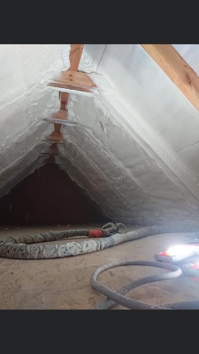 Ocieplenia Docieplenia Pianowanie poddaszy Pianki PUR cały ŚLĄSK