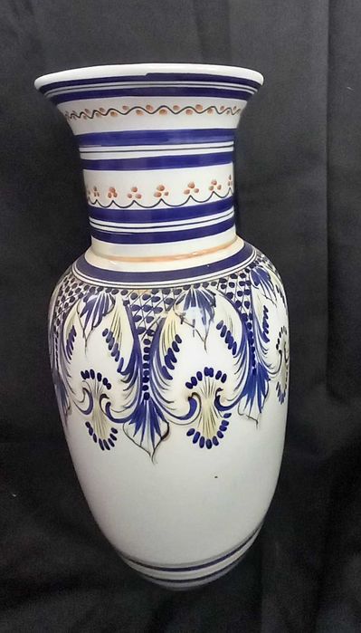 Jarra em faiança com motivo do séc XIX, Santana