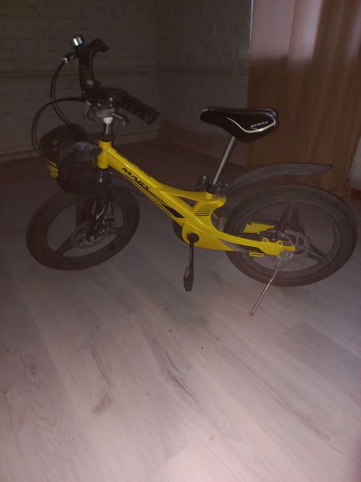 Дитячий легкий велосипед MARS-2 Evolution 20 дюймів з кошиком Жовтий