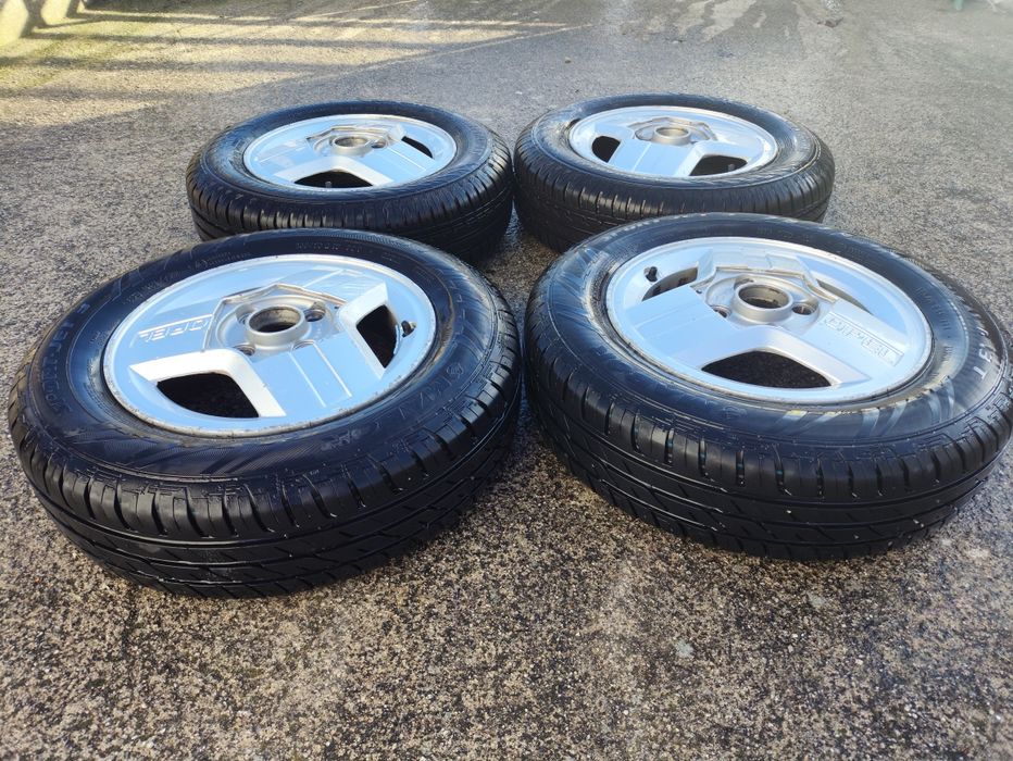 Jantes 13 Opel corsa B, pneus muito bom estado 165/70 R13