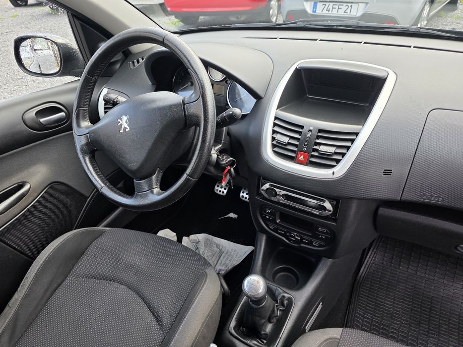 PEUGEOT 206+ 130.00KM