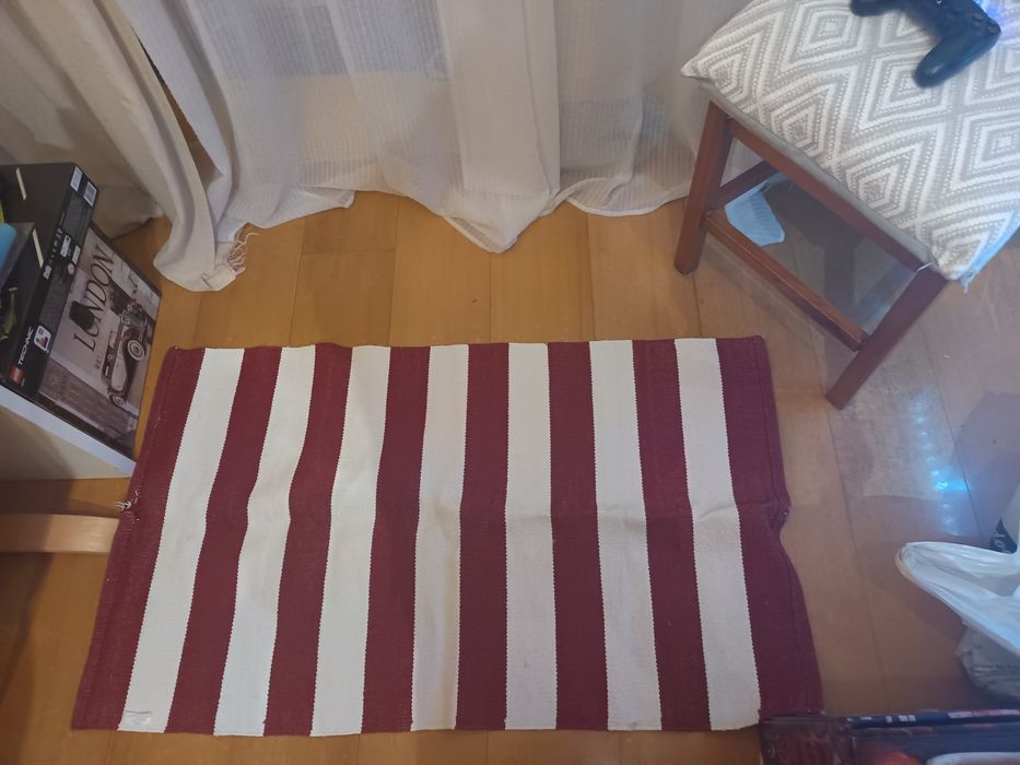 Vendo tapete ara casa bom estado