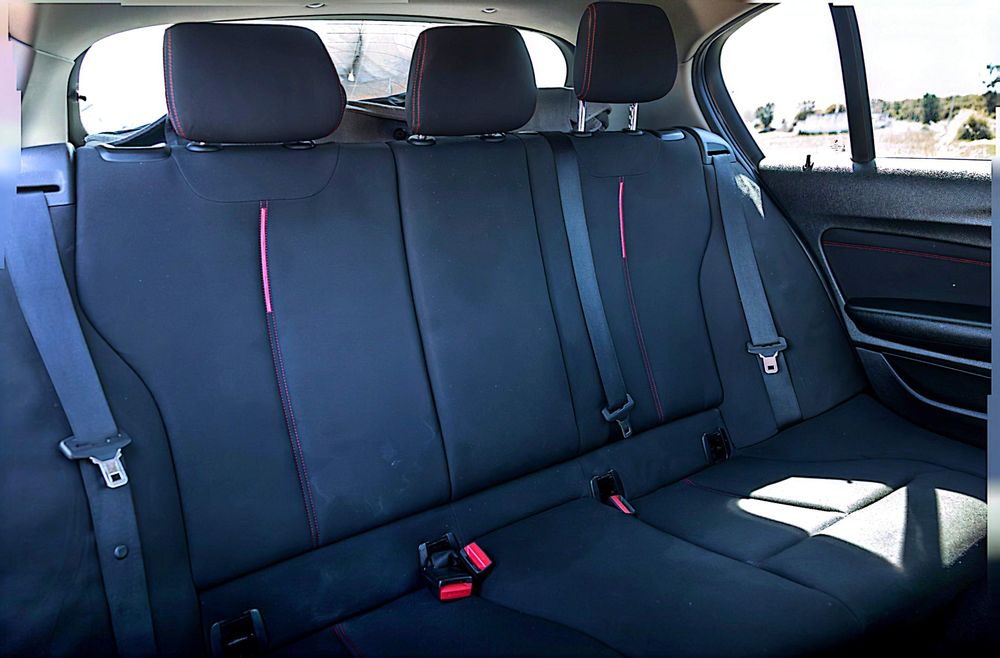 BMW Série 1 118d – 2013 | CarPlay | Sensores | Impecável