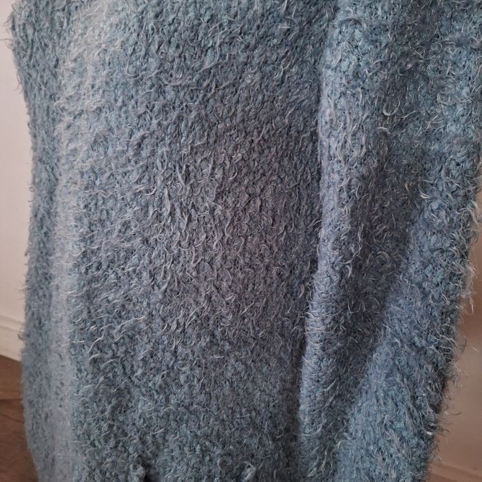 Sweter damski kardigan włochaty 40 L niebieski
