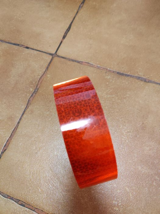 Taśma odblaskowa konturowa srebrna i czerwona 120 zł sztuka rolka 50