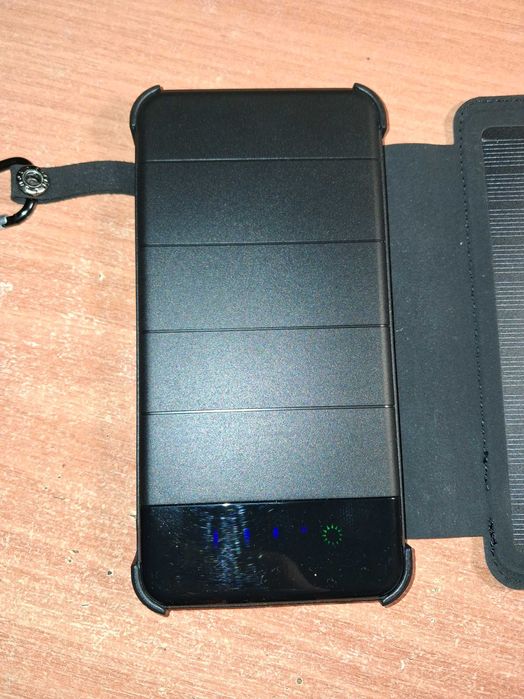 Батарея мобільна з сонячною панеллю 2E 8000mAh