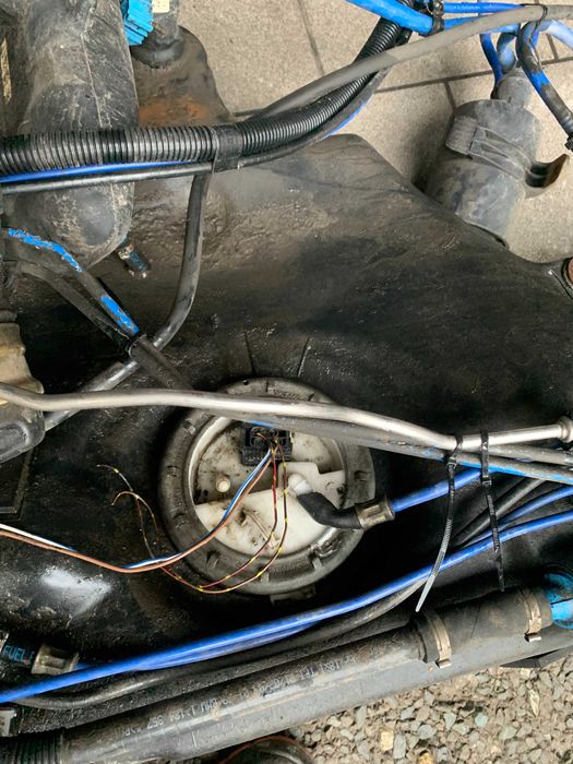 Bmw 316 318i 320 e46 n46 m54 zbiornik paliwa bak pompa paliwa komplet