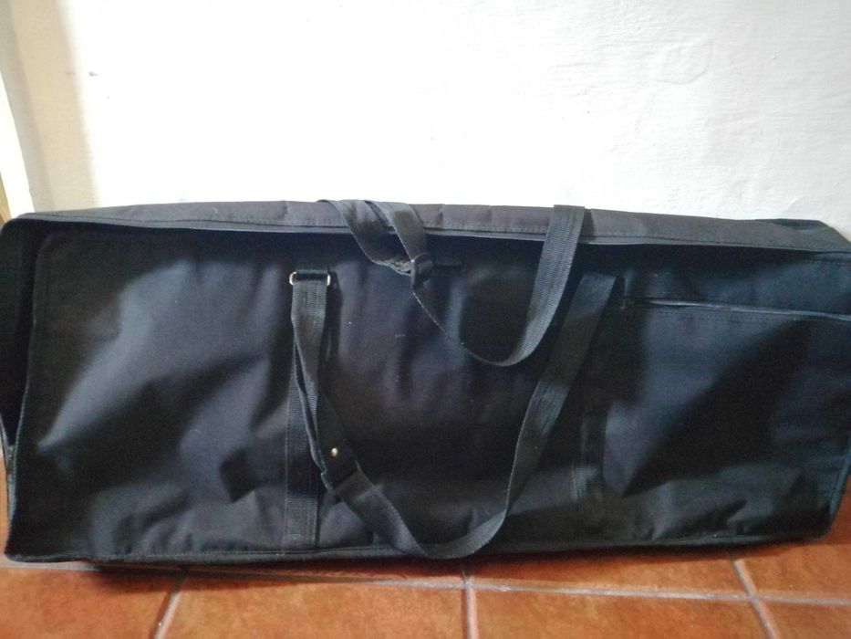 piano yamaha psr e223 c/ mala de transporte