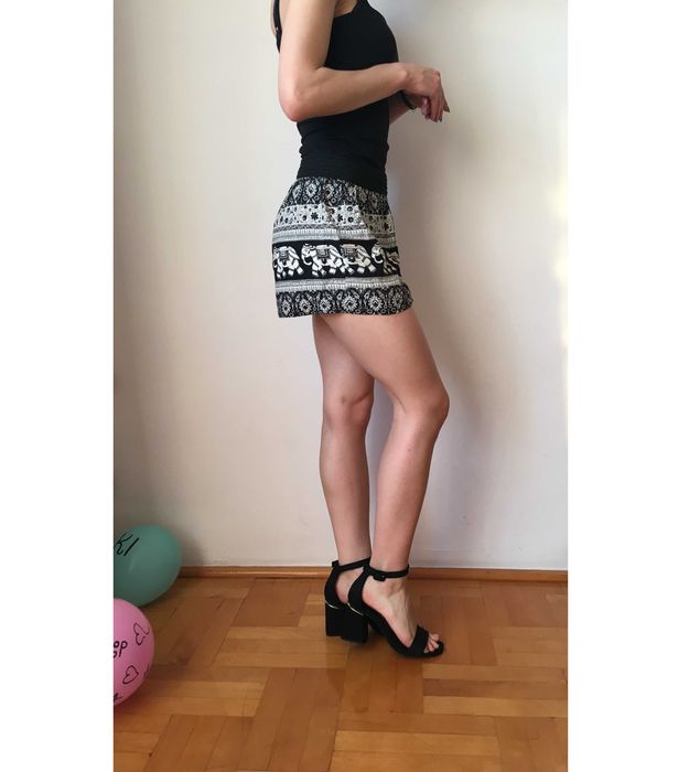 Spodenki shorty letnie 40 L  Tally Weijl słonie biało czarne