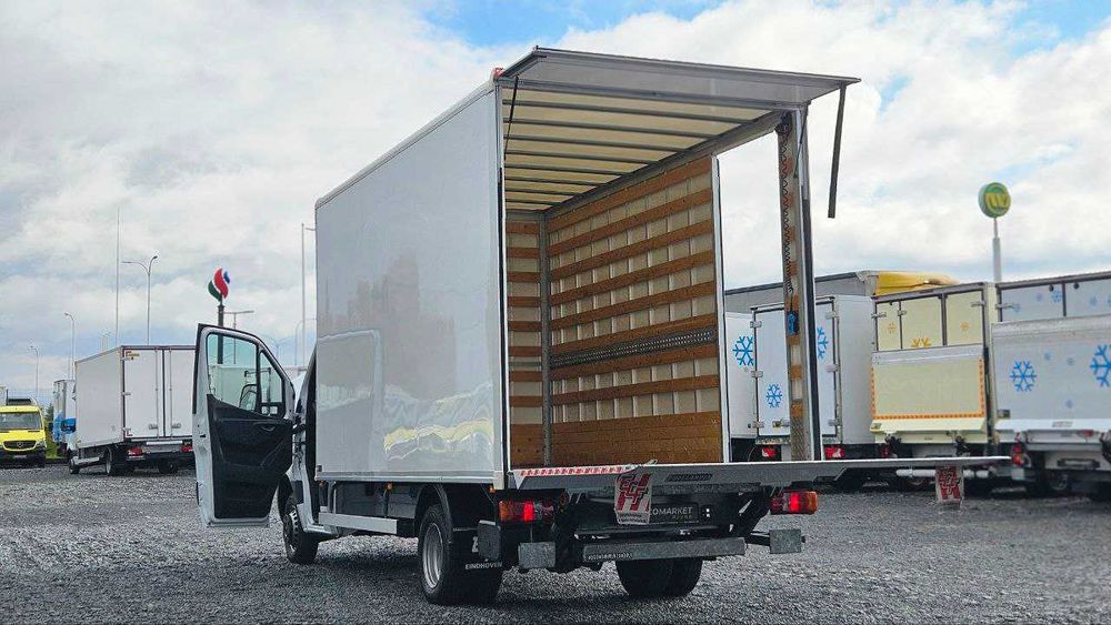 Mercedes-Benz Sprinter 2020p.