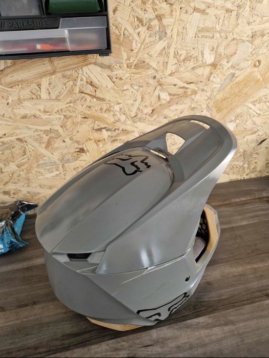 Capacete fox v1
