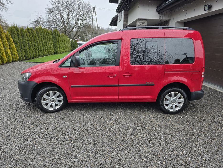 Vw caddy niski przebieg 7 osobowy rezerwacja