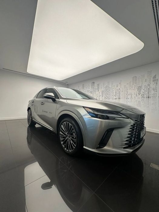 Lexus RX Lexus RX 450h+ Omotenashi