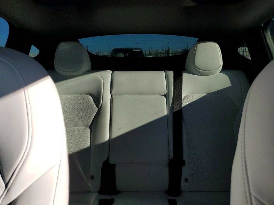 2026 Tesla Model Y Juniper
