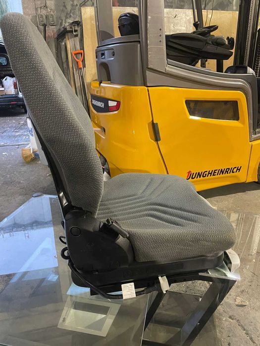 Сидіння Grammer до обладнання для спецтехніки Jungheinrich