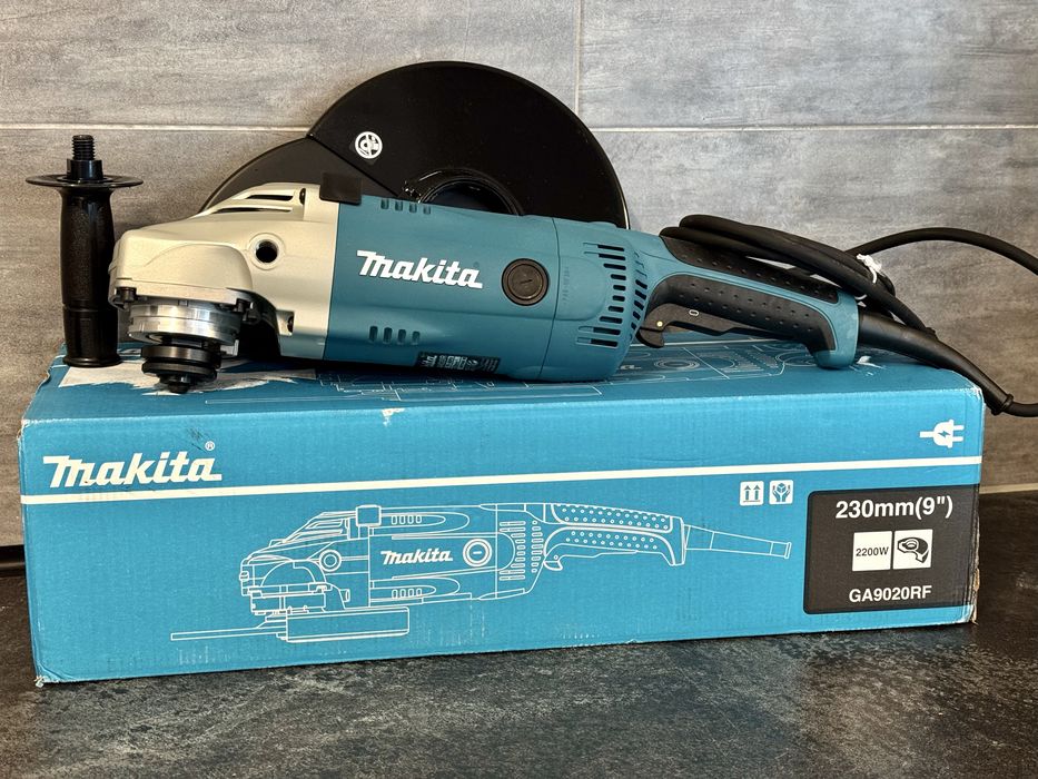Makita GA9020RF — професійна мережева кутова шліфувальна машина (болгарка) 230 мм, 2200 Вт
