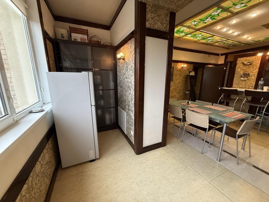 Аренда крупногабаритной 3-ки Сухой фонтан