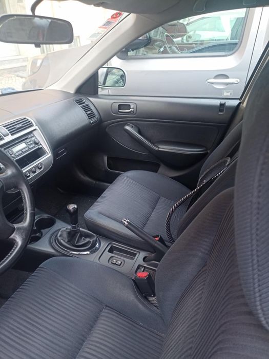 Vendo Honda Civic  1.3 híbrido ano 2005 a precisar de embraiagem