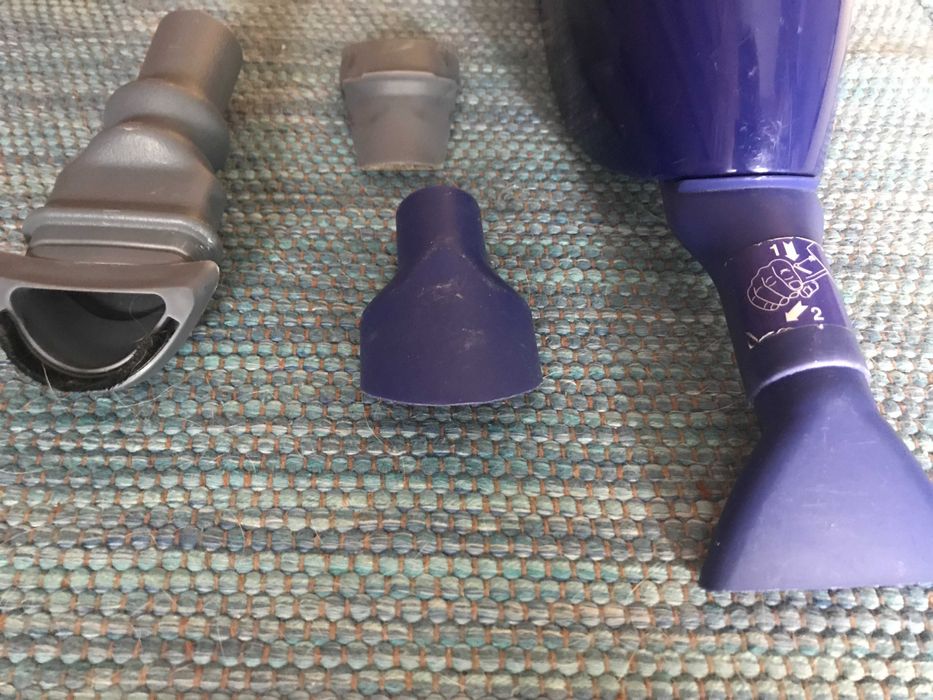 Aspirador de mão Black & Decker com fio