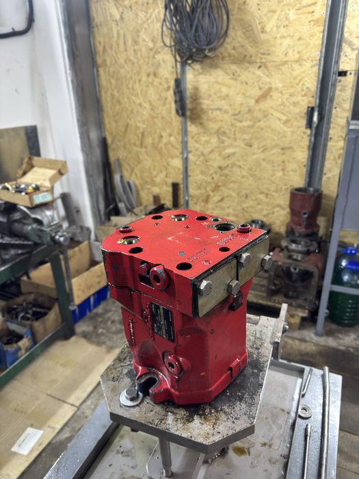 Ремонт ГСТ (Гідростатика) John Deere/Case