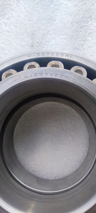 Продам комплект підшипників на шпиндель токарного станка 16к20