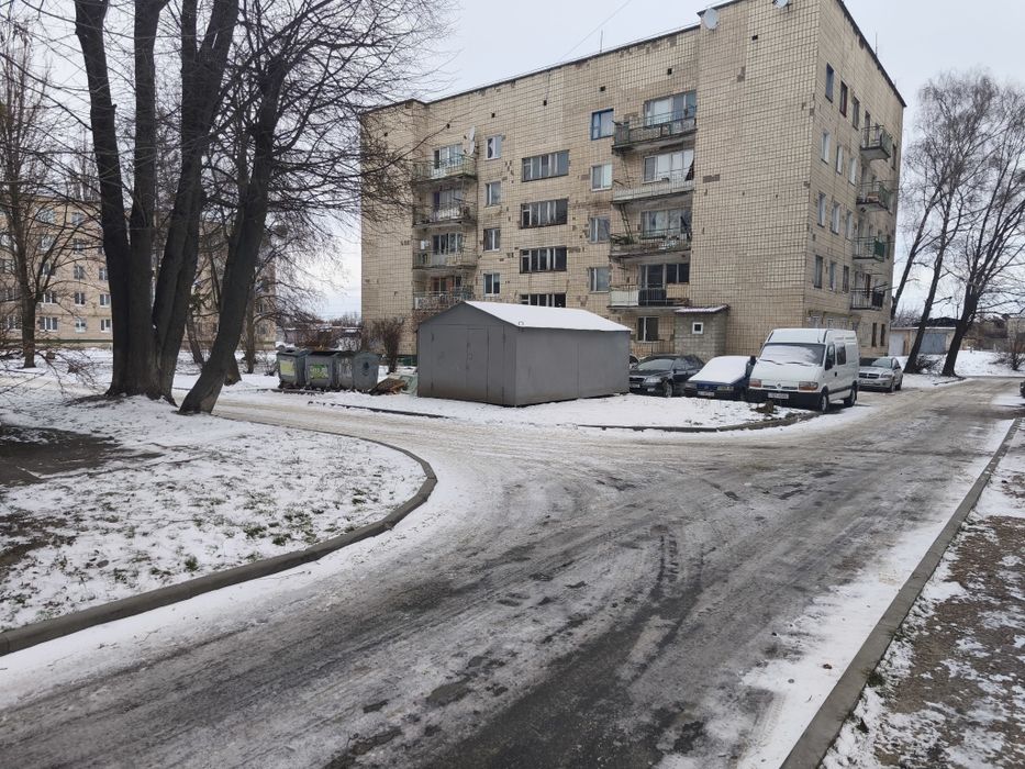 Продам металевий гараж 3.5*6.0 з місцем вул. Молодіжна, м. Біла Церква