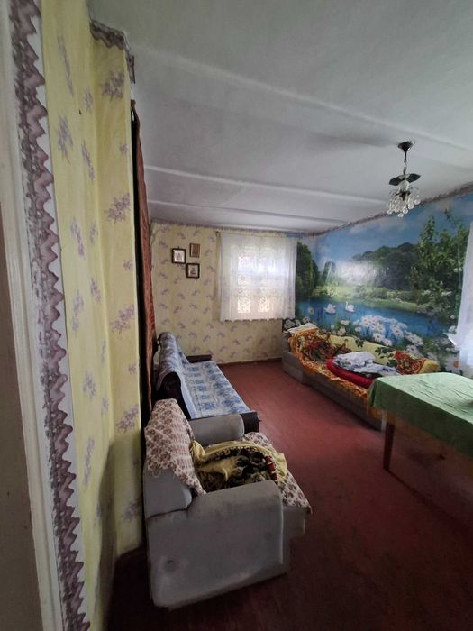 Будинок в центрі села Голосків