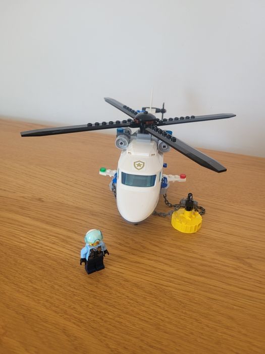Lego city 60243, helikopter, pościg