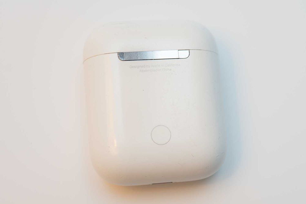 Apple AirPods 2. gen. – komplet z etui – słaba bateria słuchawek – do naprawy