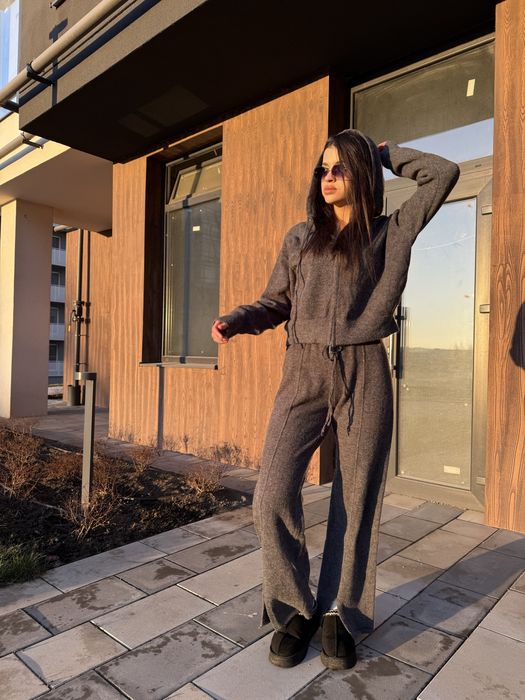 Теплий вʼязаний костюм на блискавці в кольорах Розмір S/M