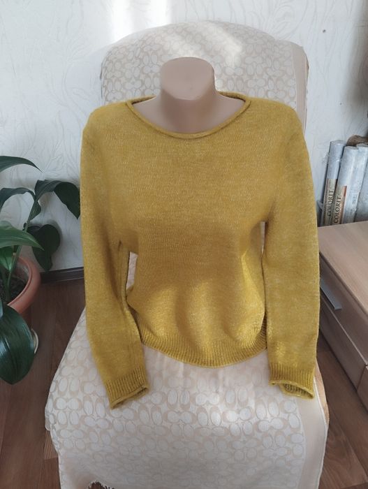 Продам женские свитера