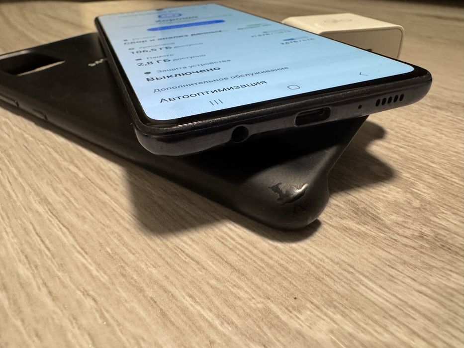 Samsungs Galaxy A71 6/128GB /AMOLED/чудовий стан