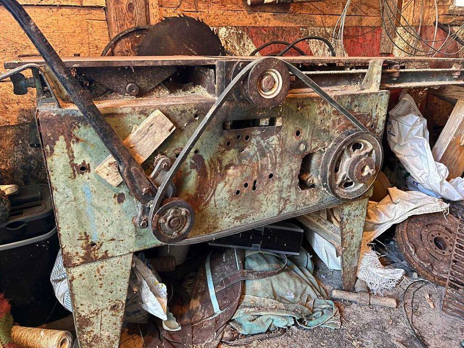 Циркулярний стругальний станок по дерву