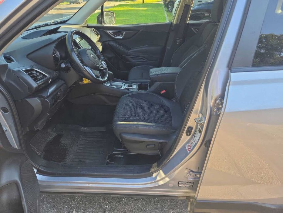 Subaru Forester Premium      2019