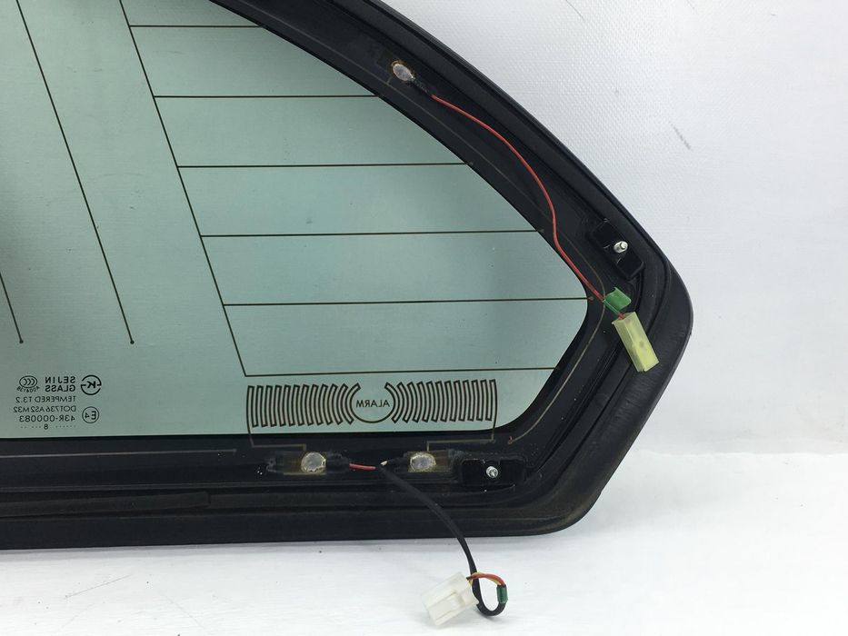 Скло в кузов заднє праве CHEVROLET CAPTIVA 2006-2011 96476262