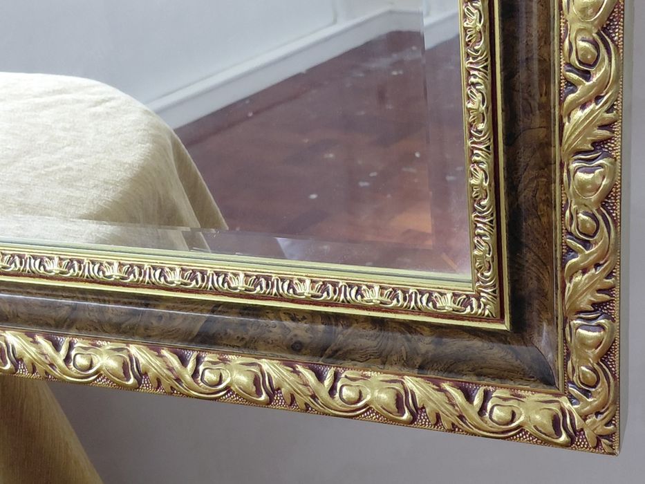 Grande Espelho de Parede com Moldura Clássica Dourada (147,5 x 77,5 cm) – Excelente Estado