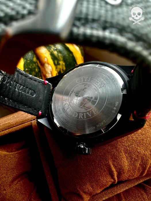 Citizen Eco-Drive Sports AW5005-39H | czarny, czerwone akcenty, stan bardzo dobry, pudełko Citizen