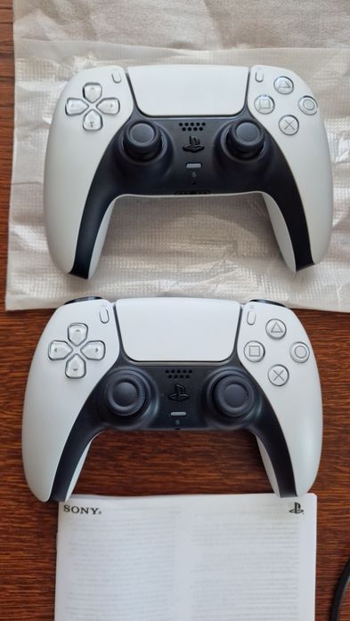 Playstation 5 slim  z napędem +  2 pady, pudełko