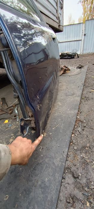 Продам задние двери на Ланос