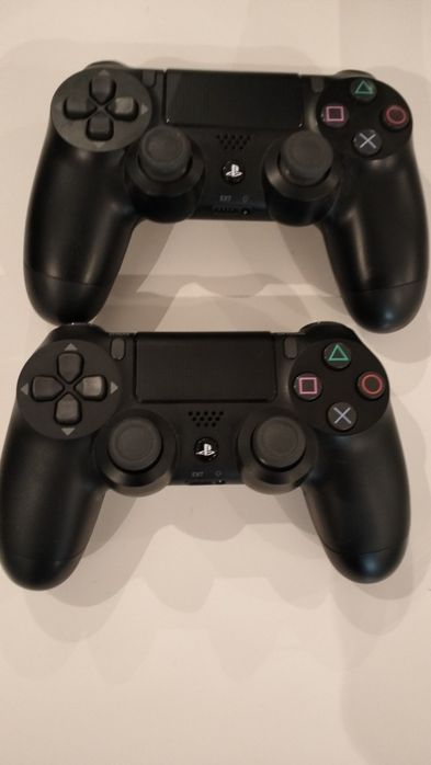 PS4 Slim 500GB na garantia, 2 comandos originais e Tekken 7