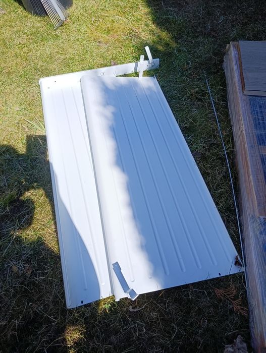 Wyówana pulka na buty do szafy pax