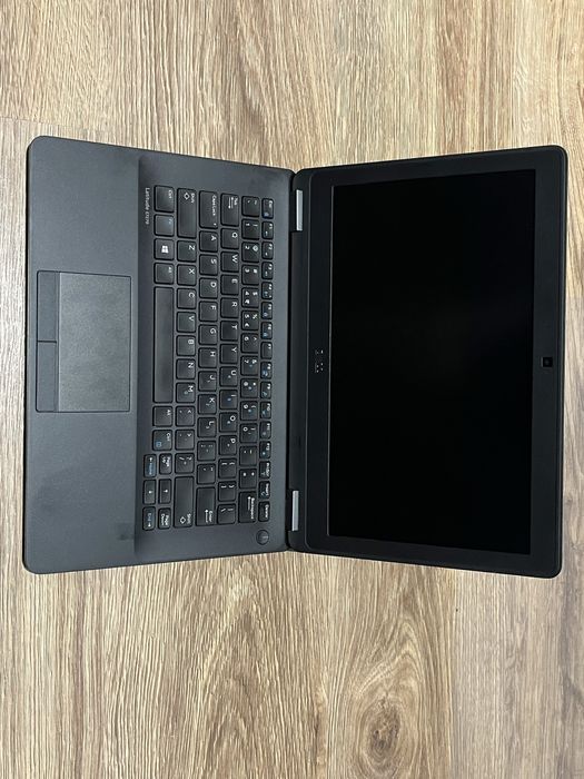 Laptop Dell Latitude E7270 | i5 | 8GB | 240GB SSD | Zasilacz