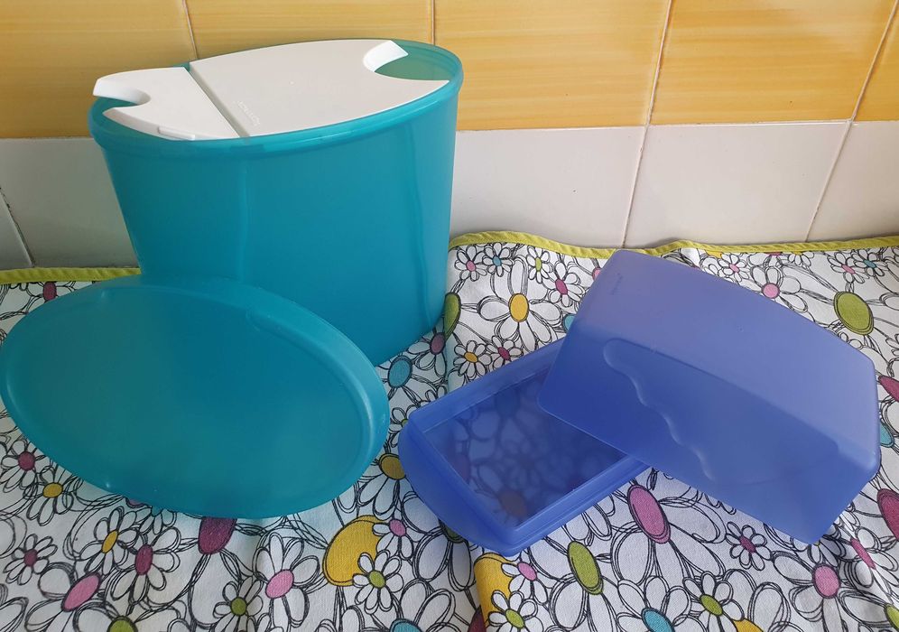 Manteigueira e caixa para cereais da Tupperware