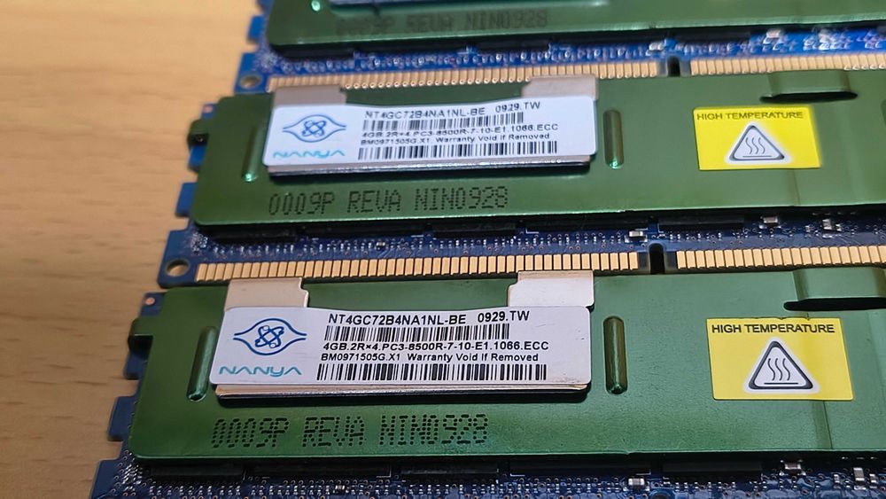 Nanya 4GB DDR3 2Rx4 PC3 NT4GC72B4NA1NL-BE